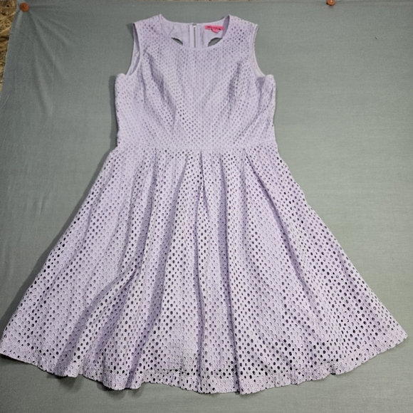 Betsey Johnson Lavender Eyelit Dress Size‎ 12, Cut out Summer Dress - Picture 5 of 14
